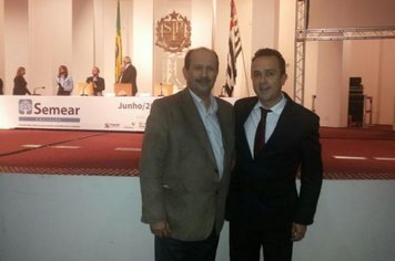 Prefeito Luiz Antônio Machado e secretário da Educação Jorge Paulo participaram de seminário do TC em São Paulo no qual gestores debateram projetos inovadores em Educação