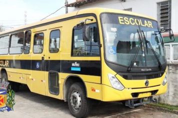 ÔNIBUS ESCOLAR